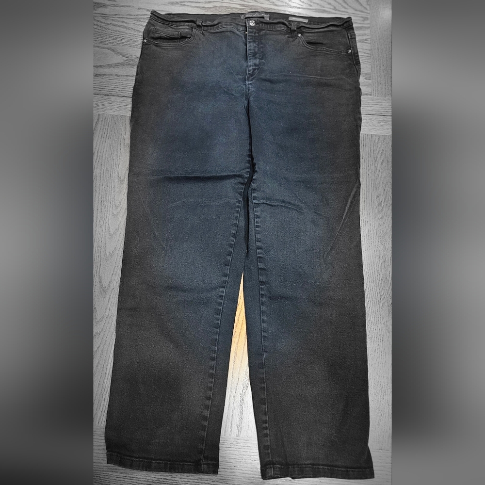 Gloria Vanderbilt Women's Black Amanda Jeans 20W
